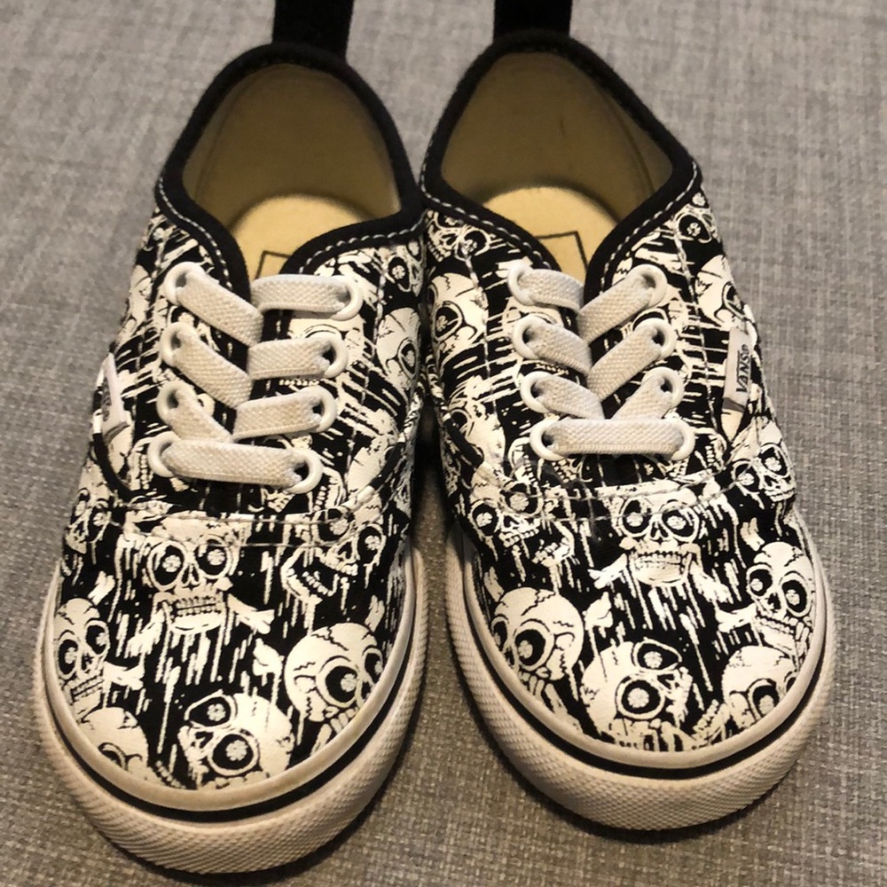 Toddler Skeleton vans